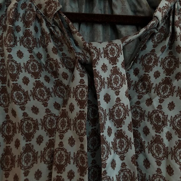 Elizabeth & James Silk Top - Picture 4 of 7